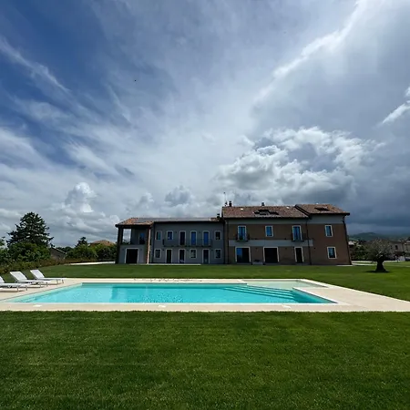 Casale Auriga - Oltrepo' Pavese Bed & Breakfast