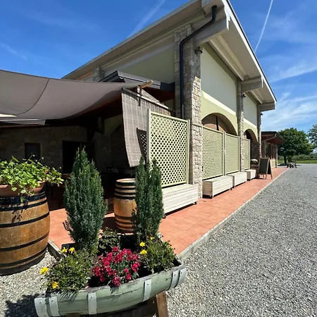 Casale Auriga - Oltrepo' Pavese Bed & Breakfast